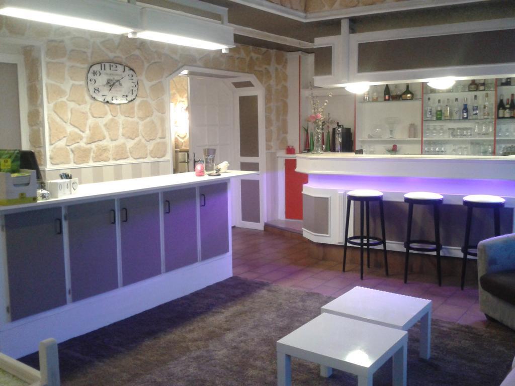 Le Merle Blanc Hotel Logis Digoin Εξωτερικό φωτογραφία