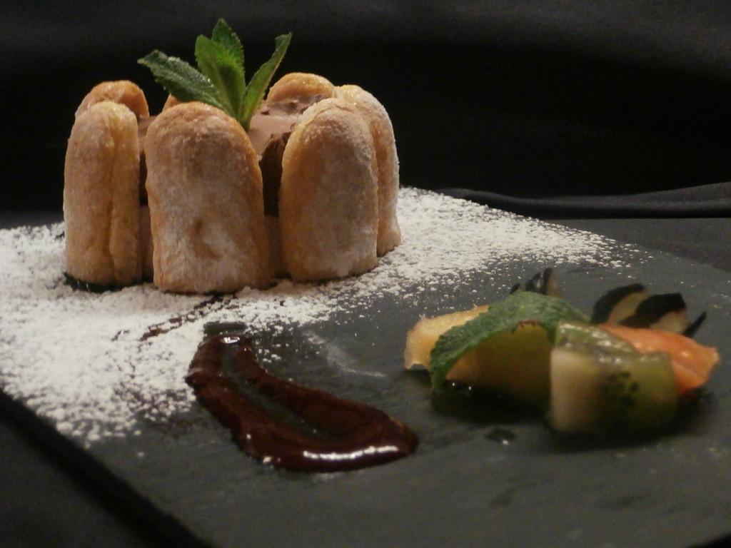 Le Merle Blanc Hotel Logis Digoin Εξωτερικό φωτογραφία